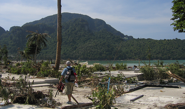 Tsunami Thailand Phi Phi Island 2004